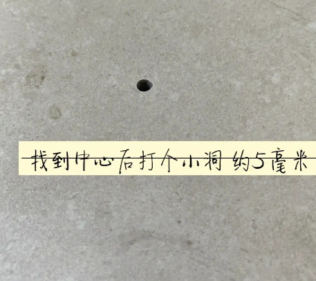 额敏瓷砖空鼓维修公司专业解答在瓷砖铺贴过程中，如果砂料搅拌不均匀，将会带来以下问题